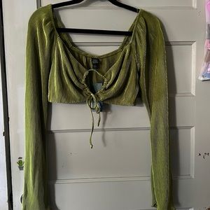 Cropped Ribbed tie front bell sleeve green top